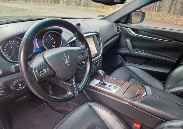 Maserati Ghibli cena 109000 przebieg: 134000, rok produkcji 2014 z Kraków małe 466